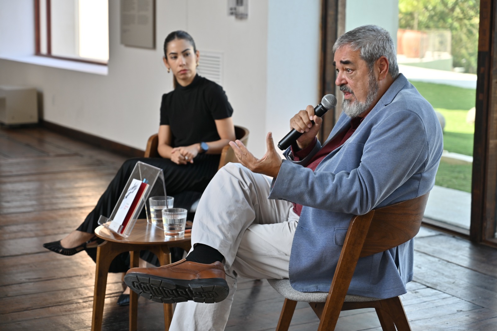 Presentará Carlos Aganzo “Paraíso claustral”