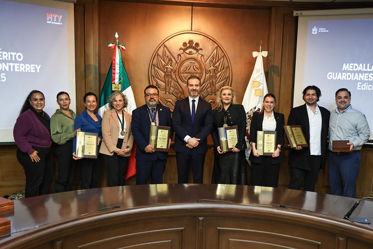 Entregan Medalla Guardianes de Monterrey 2025