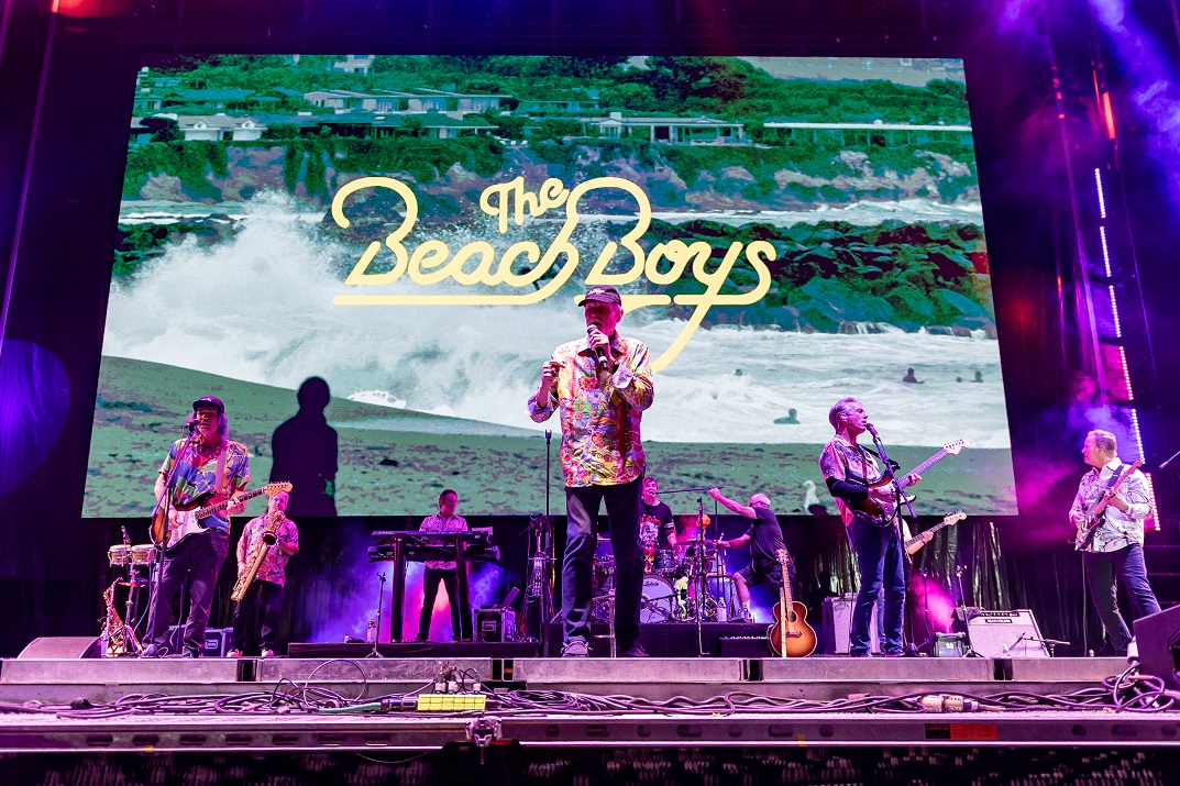 Cierra The Beach Boys el Festival Santa Lucía