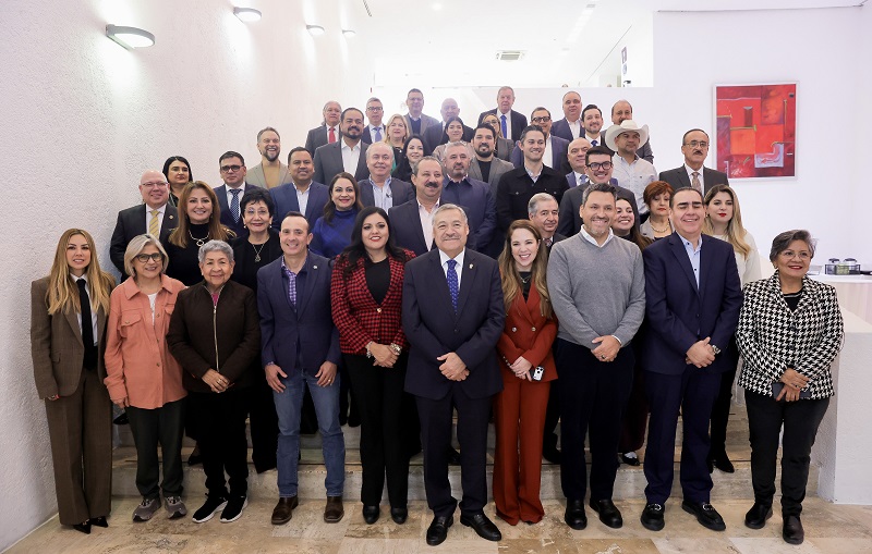 Plantea rector de la UANL a diputados nuevos proyectos educativos y de salud