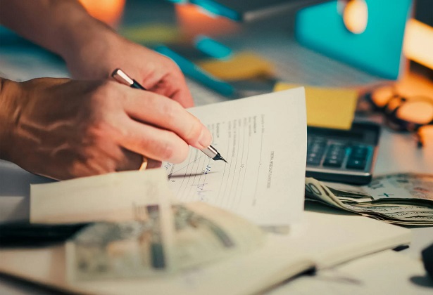 Empresas de NL refuerzan su control fiscal ante mayor digitalización en revisiones del SAT