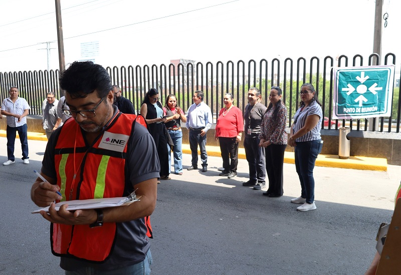 Participa personal del INE NL en simulacro nacional