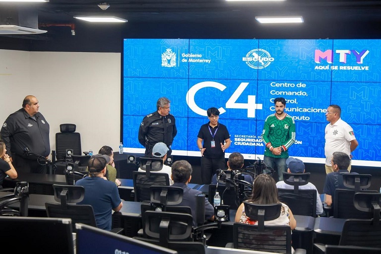 Delegación de Arabia Saudita visita el C4 de Monterrey previo al Mundial 2034