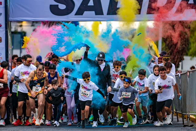 Realizan en Santiago la novena edición de la Magic Color Run 2026